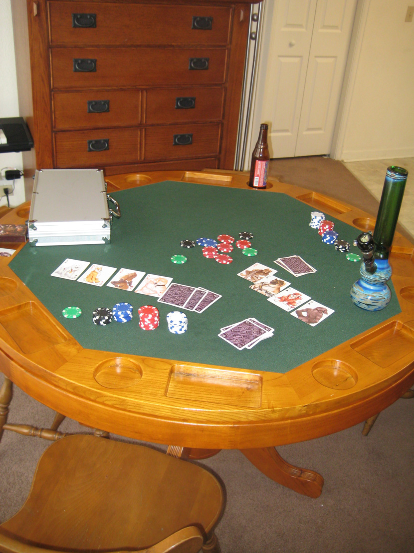 Poker + pot