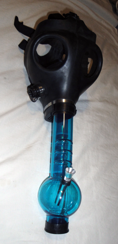 Mask bong